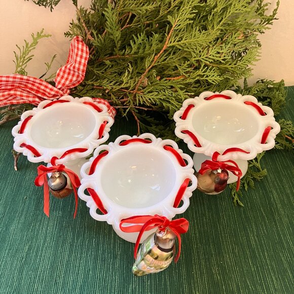 Vintage Christmas Tabletop Decor featuring Anchor Hocking Milk Glass Bowls x 3 - Picture 5 of 10